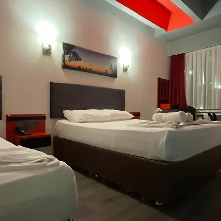 Hotel Lider *